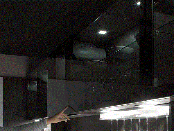 armario-vitrina-abatible