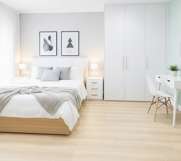 sillas-mesas-blancas-conjunto-donostia