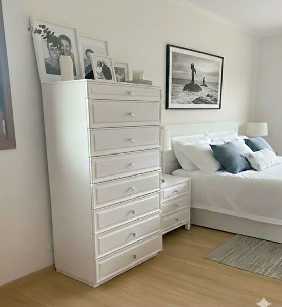 comoda-habitación-cajones-blancos