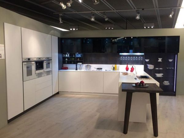 Exposición-muebles-cocina-renteria