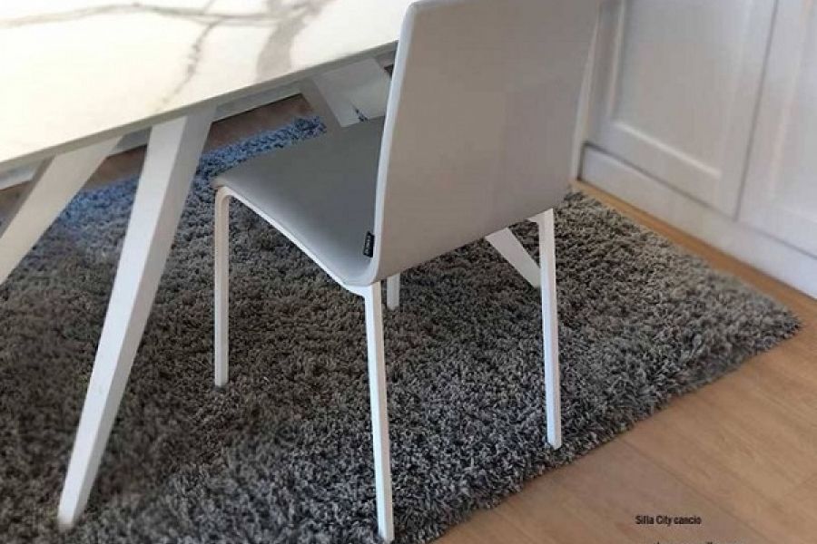 sillas-tapizadas-color-antracita