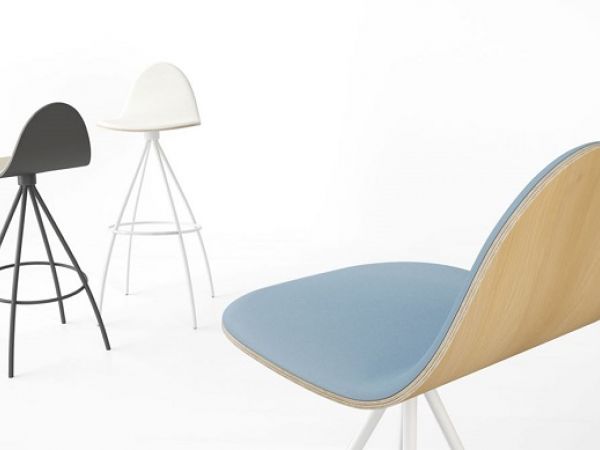 Taburete-alto-petris-cancio