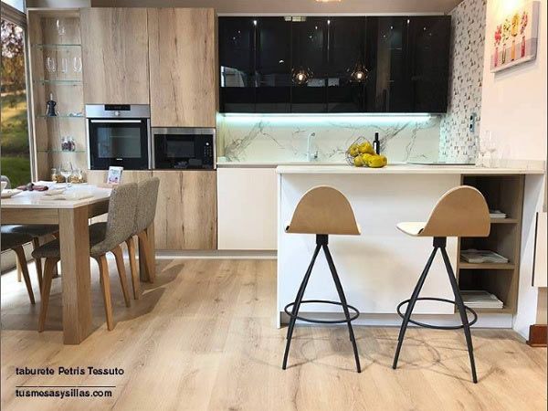 taburetes-alto-mostrador-estilo-nordico